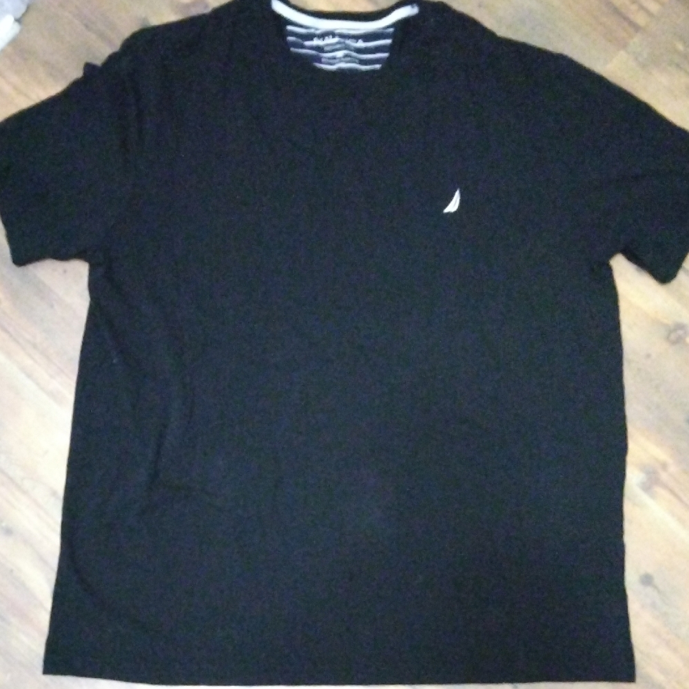 Nautica Men's Classic Black Tee